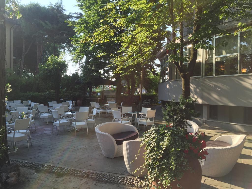 Hotel Plutone Червия Экстерьер фото